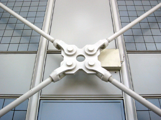 [structural bracing at O'Hare Airport in Chicago]